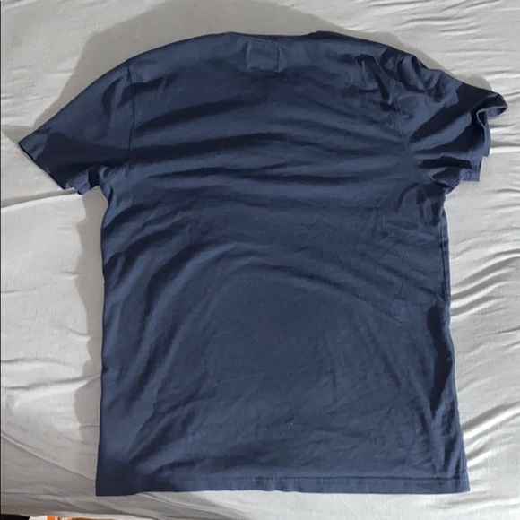 A dress t shirt - Picture 2 of 5